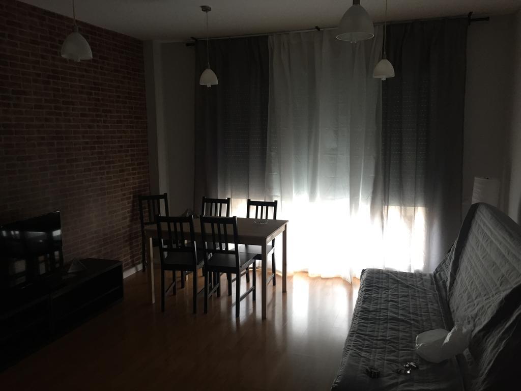 Hostal Restaurante Avenida De Madrid Terrassa Buitenkant foto